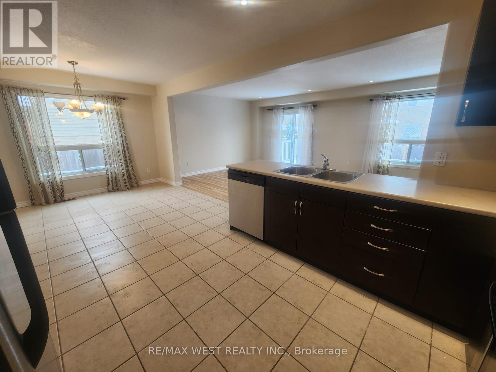 213 King Street S, New Tecumseth, Ontario  L9R 0A7 - Photo 14 - N12710366