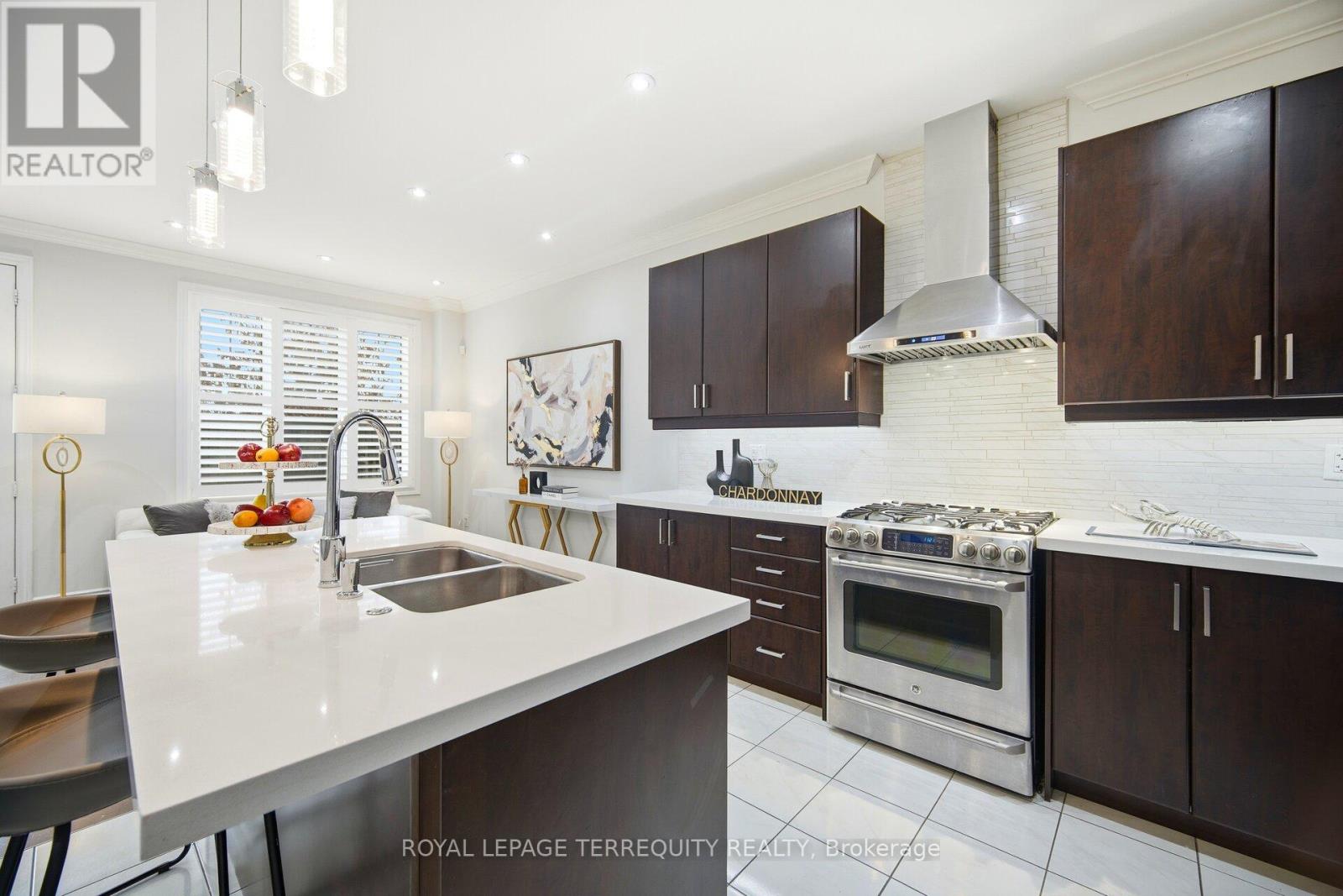 86 Hatton Garden Road, Vaughan, Ontario  L4H 3P8 - Photo 12 - N12710414