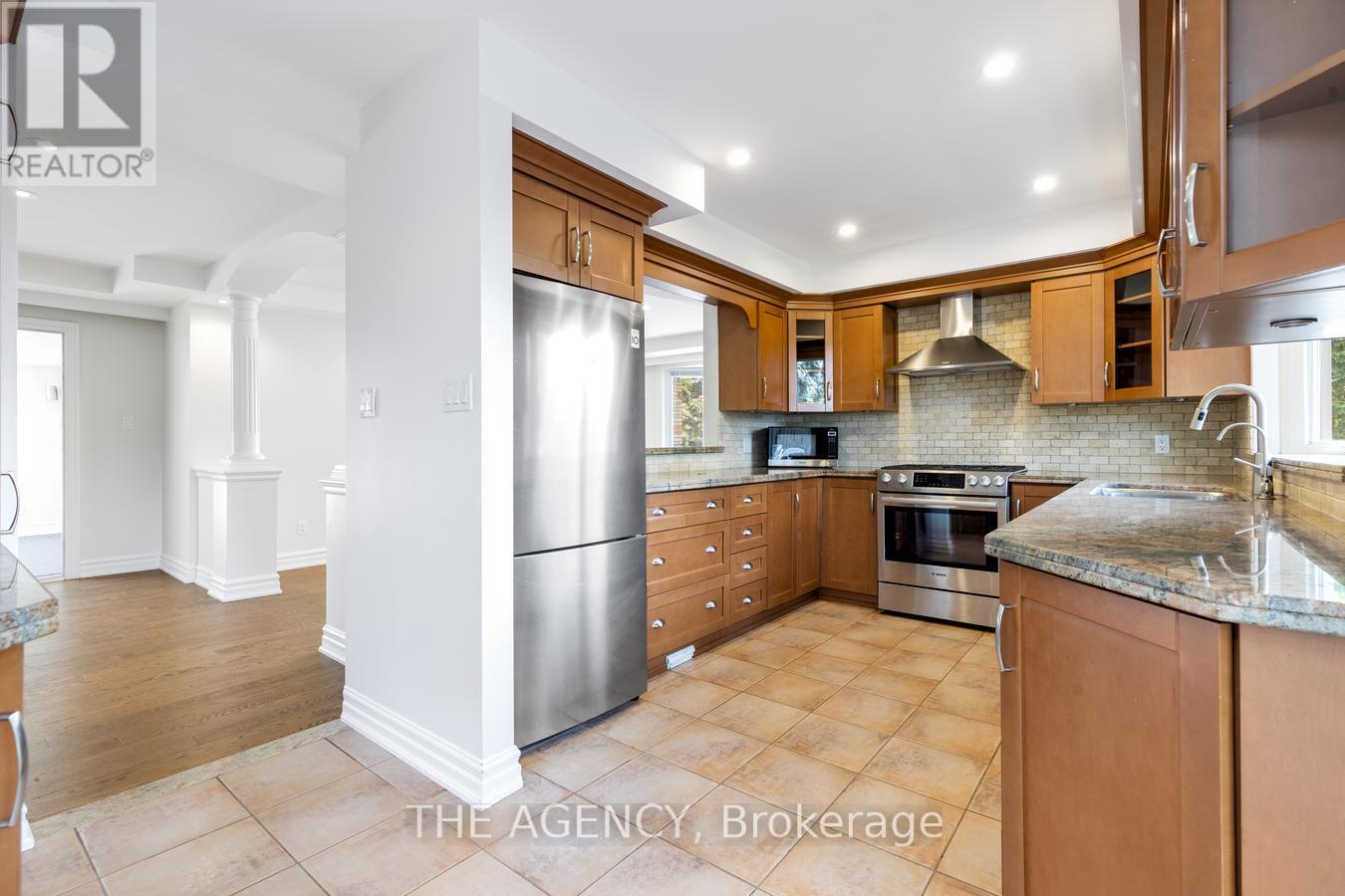 172 Camlaren Crescent, Vaughan, Ontario  L0J 1C0 - Photo 11 - N12710478