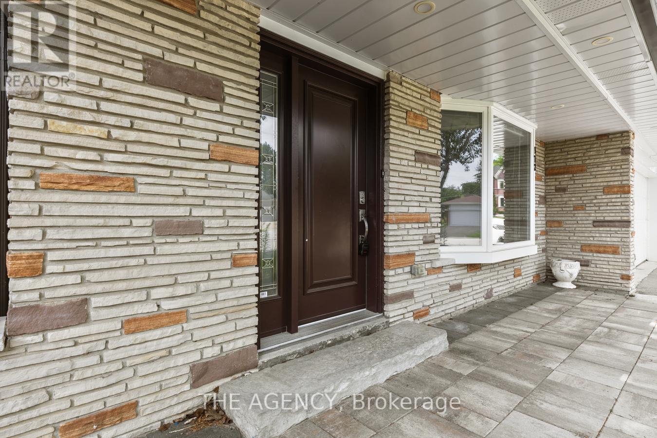 172 Camlaren Crescent, Vaughan, Ontario  L0J 1C0 - Photo 5 - N12710478