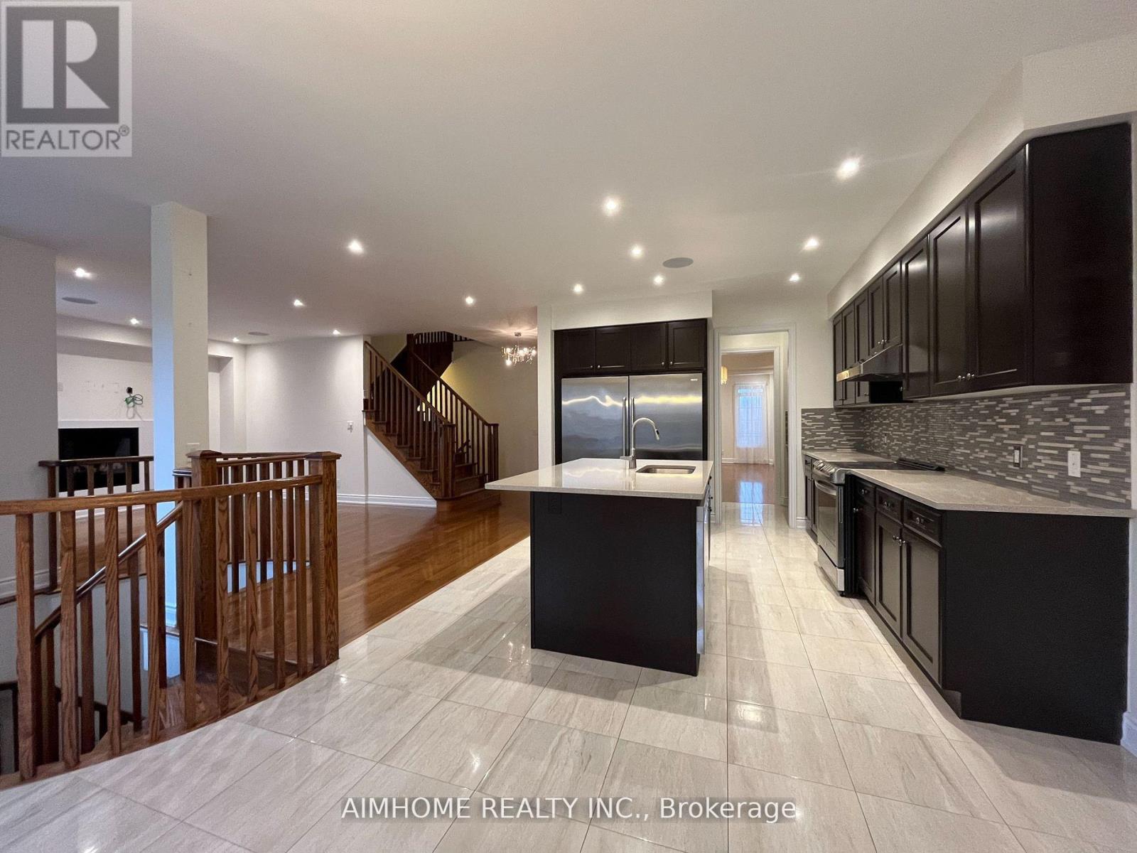 154 Rothbury Road, Richmond Hill, Ontario  L4S 0E2 - Photo 7 - N12710500