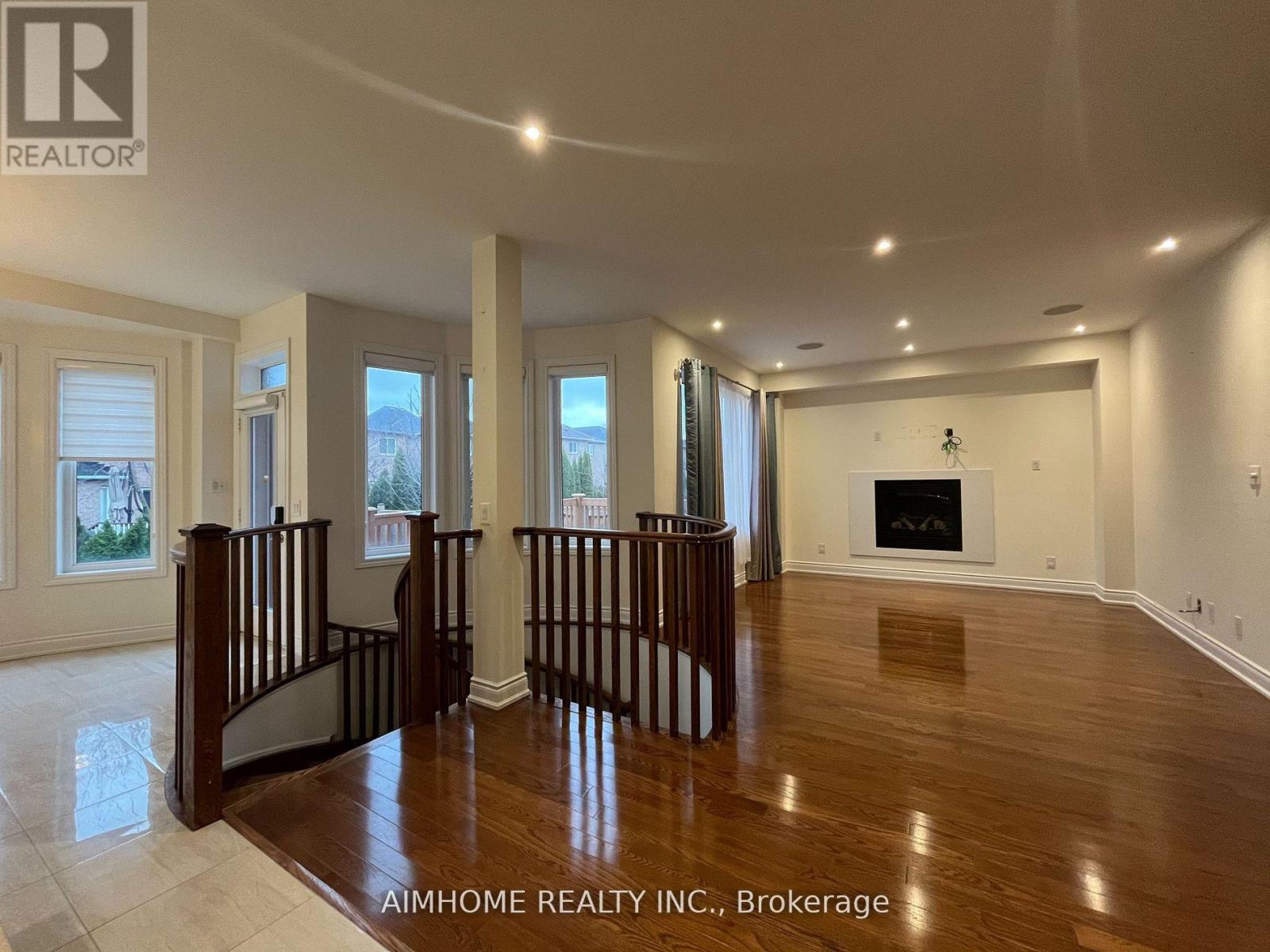 154 Rothbury Road, Richmond Hill, Ontario  L4S 0E2 - Photo 8 - N12710500