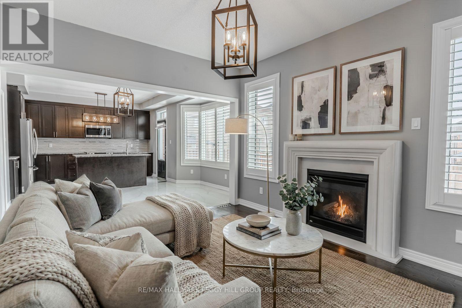 878 Green Street, Innisfil, Ontario  L0L 1W0 - Photo 3 - N12710518