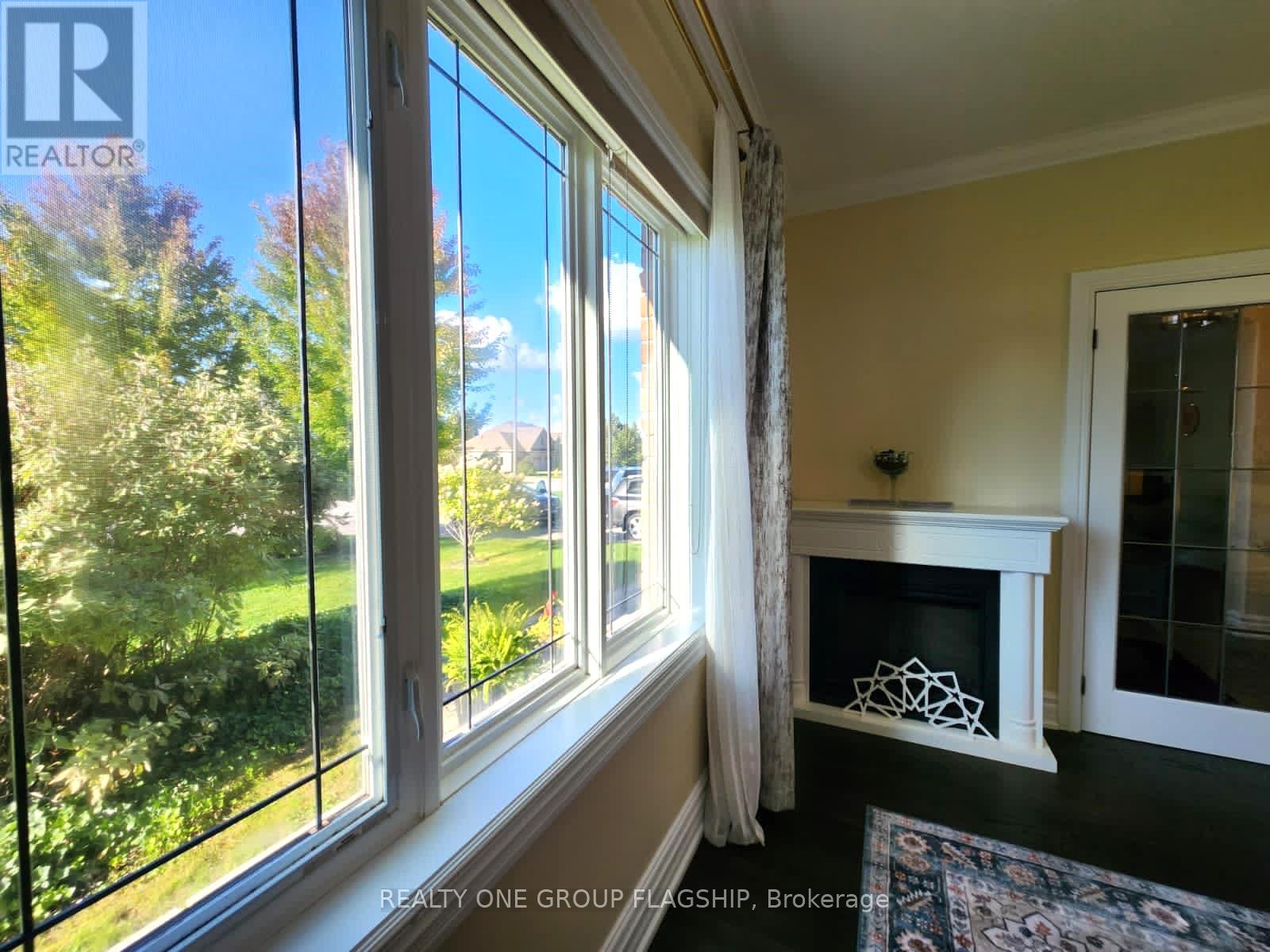 24 Wendat Trail, Springwater, Ontario  L4M 6T4 - Photo 9 - S12710320