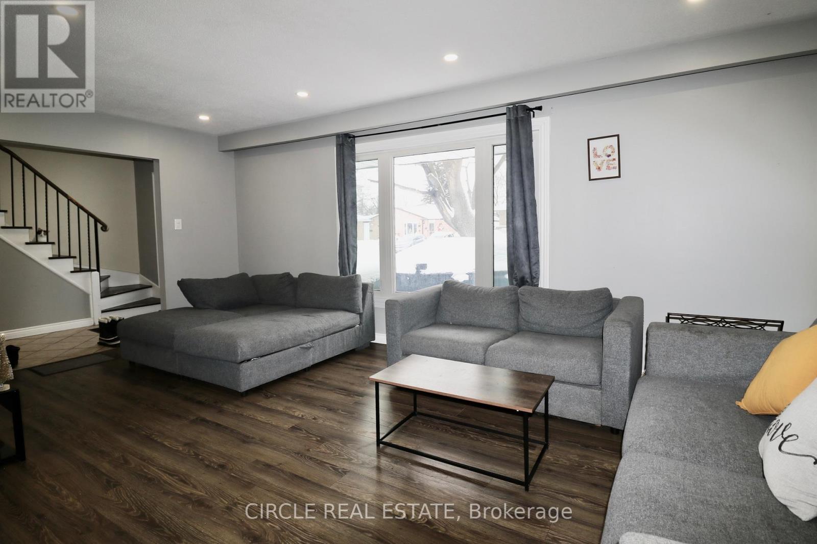 14 College Crescent, Barrie, Ontario  L4M 2W2 - Photo 5 - S12710396