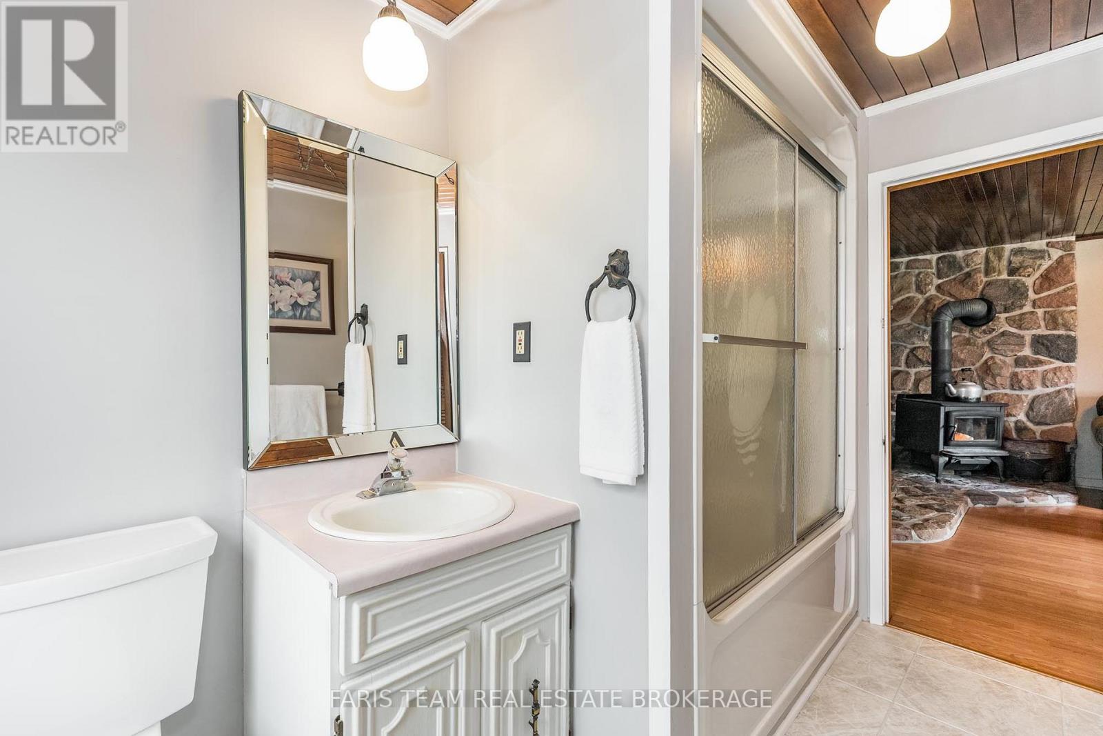 83 Hummingbird Hill Road, Oro-Medonte, Ontario  L0K 1N0 - Photo 12 - S12710474