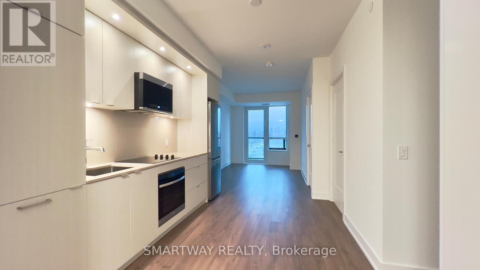 808 - 60 Central Park Roadway, Toronto, Ontario  M9A 0E6 - Photo 19 - W12708892