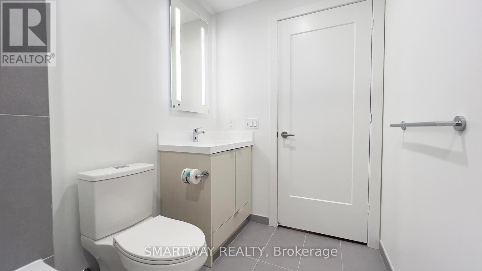 808 - 60 Central Park Roadway, Toronto, Ontario  M9A 0E6 - Photo 15 - W12708892