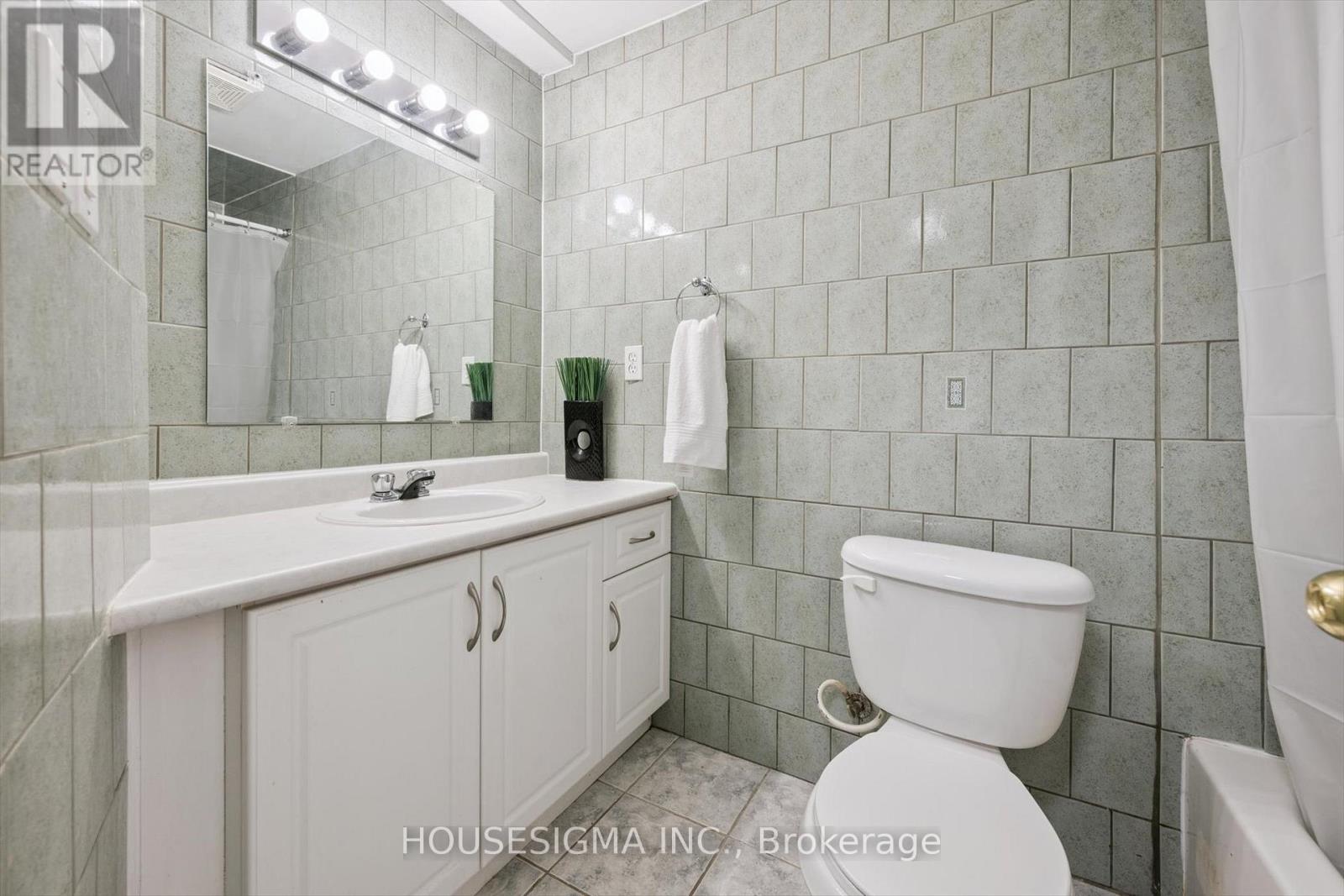 1197 Old Oak Drive, Oakville, Ontario  L6M 3K6 - Photo 20 - W12710250