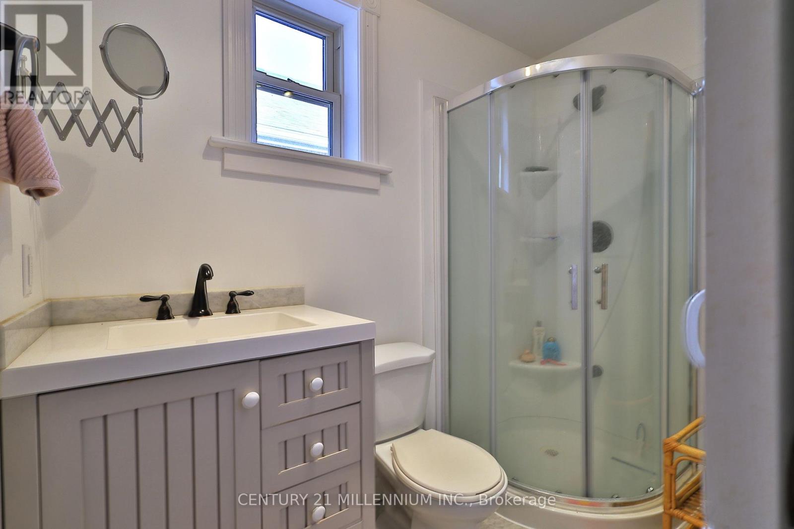 Unit #2 - 10 Zina Street, Orangeville, Ontario  L9W 1E1 - Photo 16 - W12710296