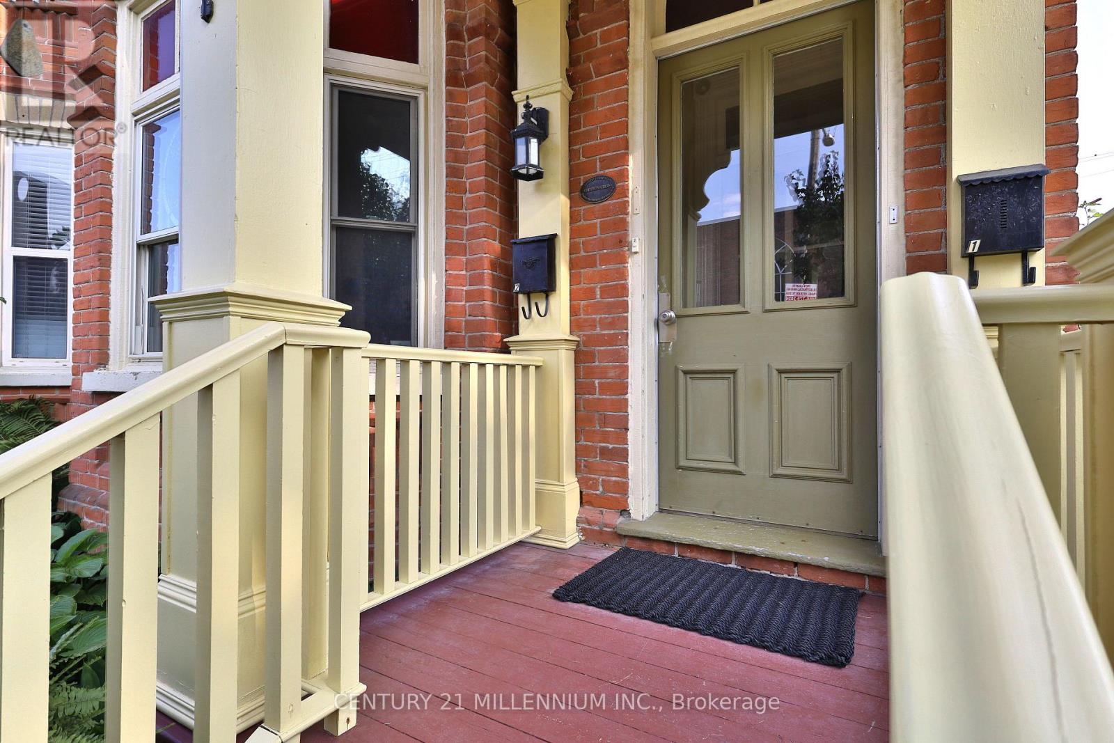 Unit #2 - 10 Zina Street, Orangeville, Ontario  L9W 1E1 - Photo 2 - W12710296