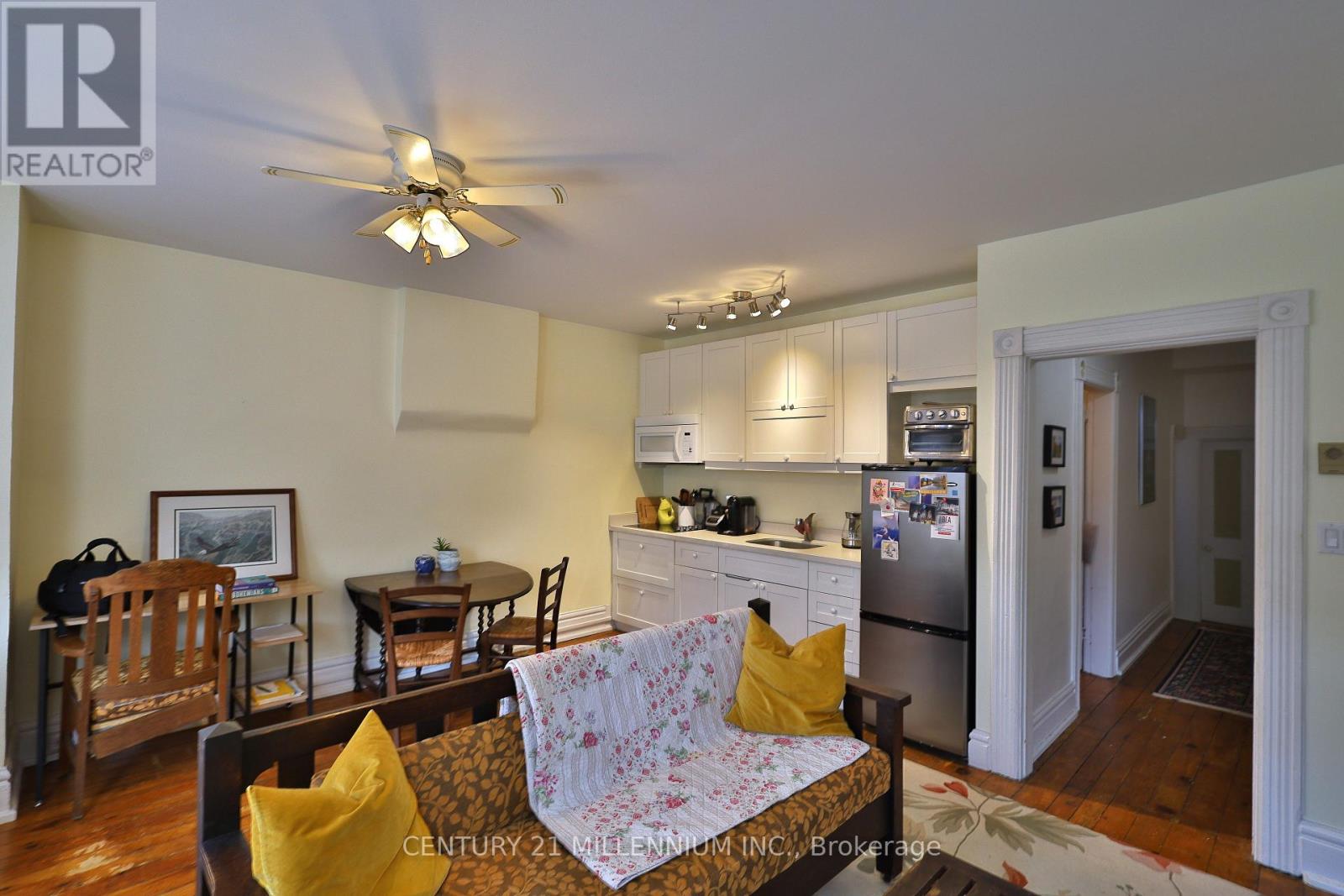 Unit #2 - 10 Zina Street, Orangeville, Ontario  L9W 1E1 - Photo 7 - W12710296