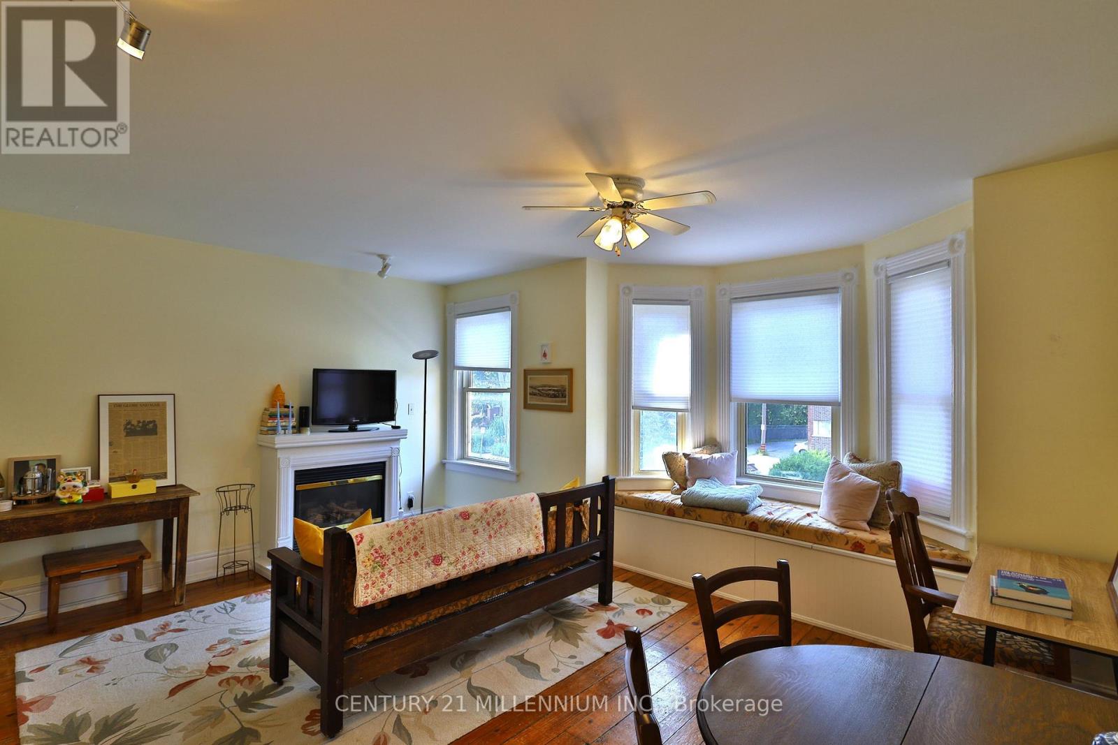 Unit #2 - 10 Zina Street, Orangeville, Ontario  L9W 1E1 - Photo 8 - W12710296