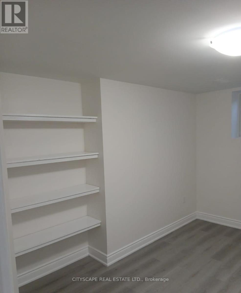 Bsmt - 1325 Beauty Bush Court, Mississauga, Ontario  L5V 1K4 - Photo 5 - W12710316