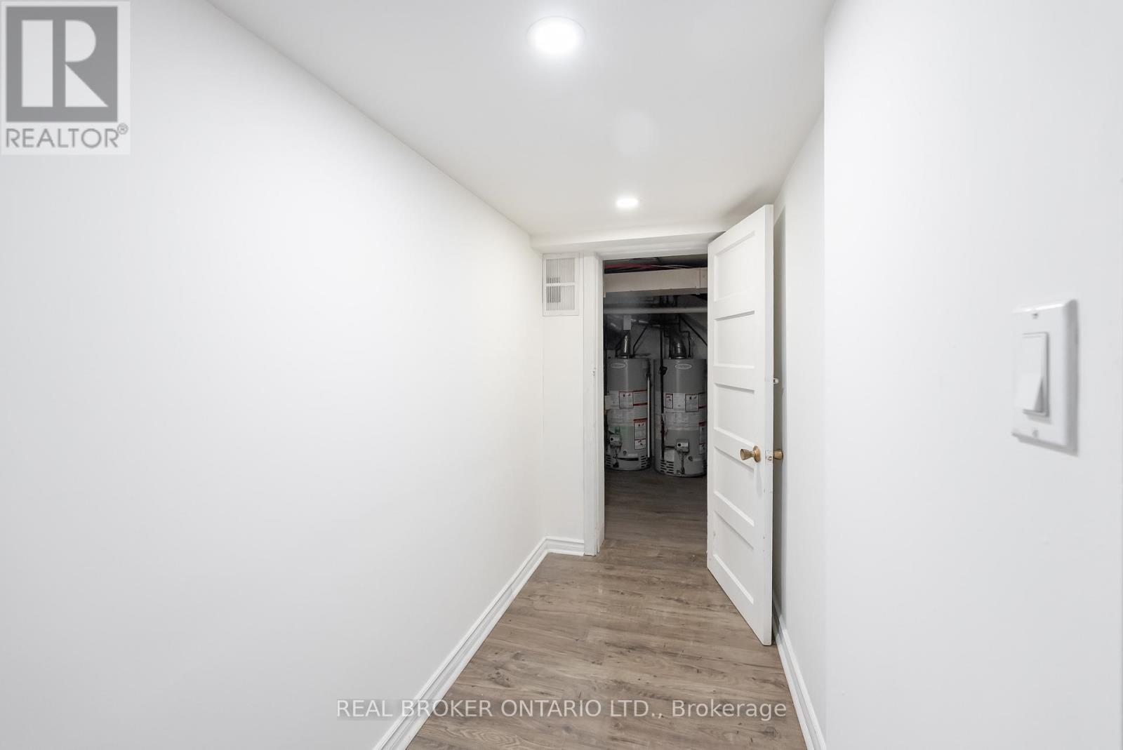 Bsmt - 256 The Kingsway, Toronto, Ontario  M9A 3T5 - Photo 12 - W12710358