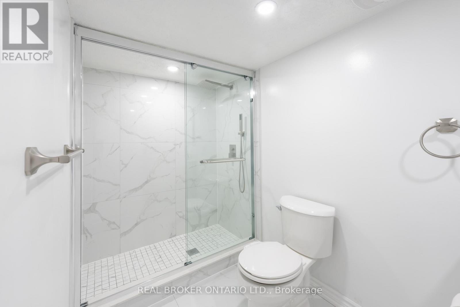 Bsmt - 256 The Kingsway, Toronto, Ontario  M9A 3T5 - Photo 18 - W12710358