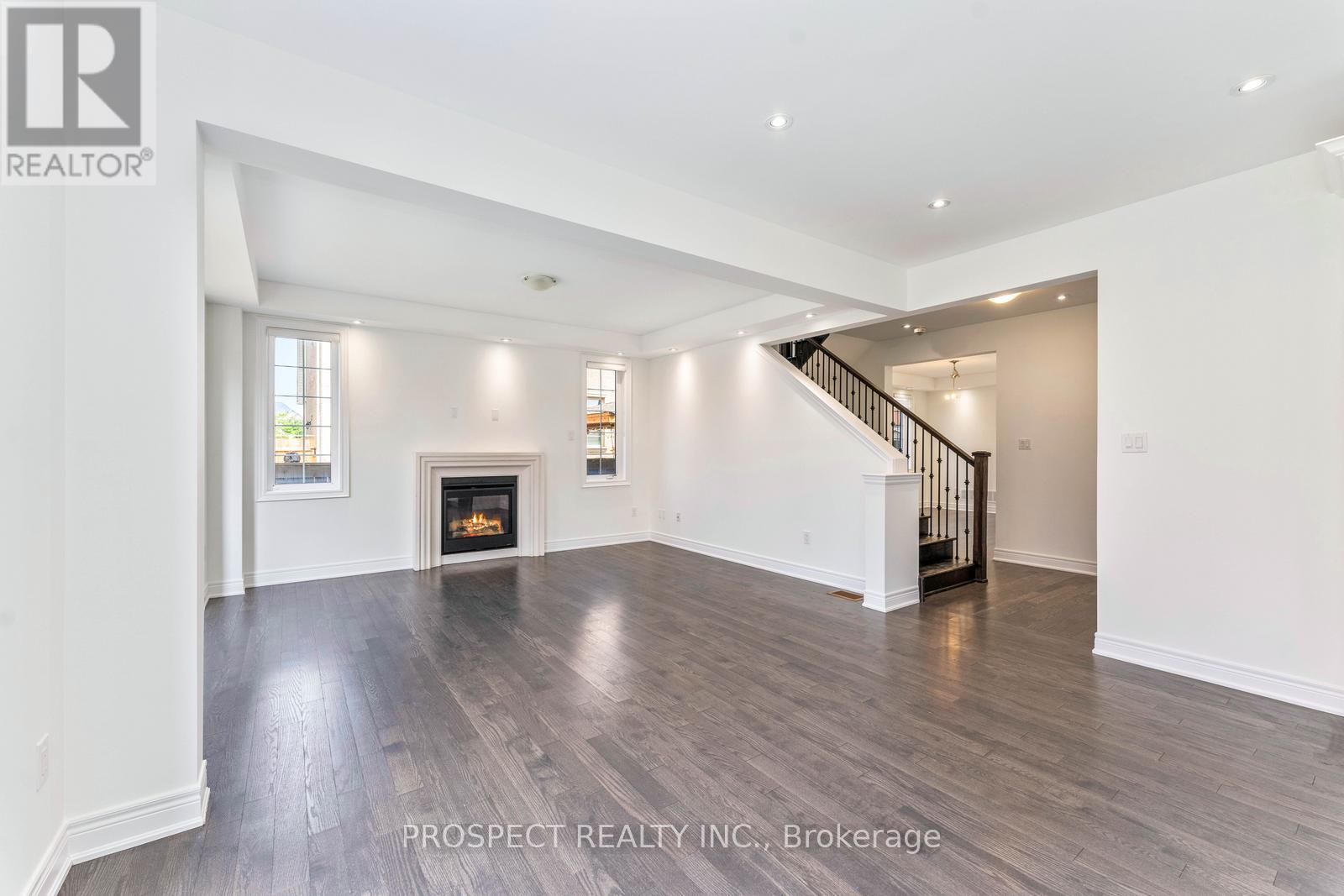 15 Lyle Way, Brampton, Ontario  L6X 5P8 - Photo 10 - W12710384