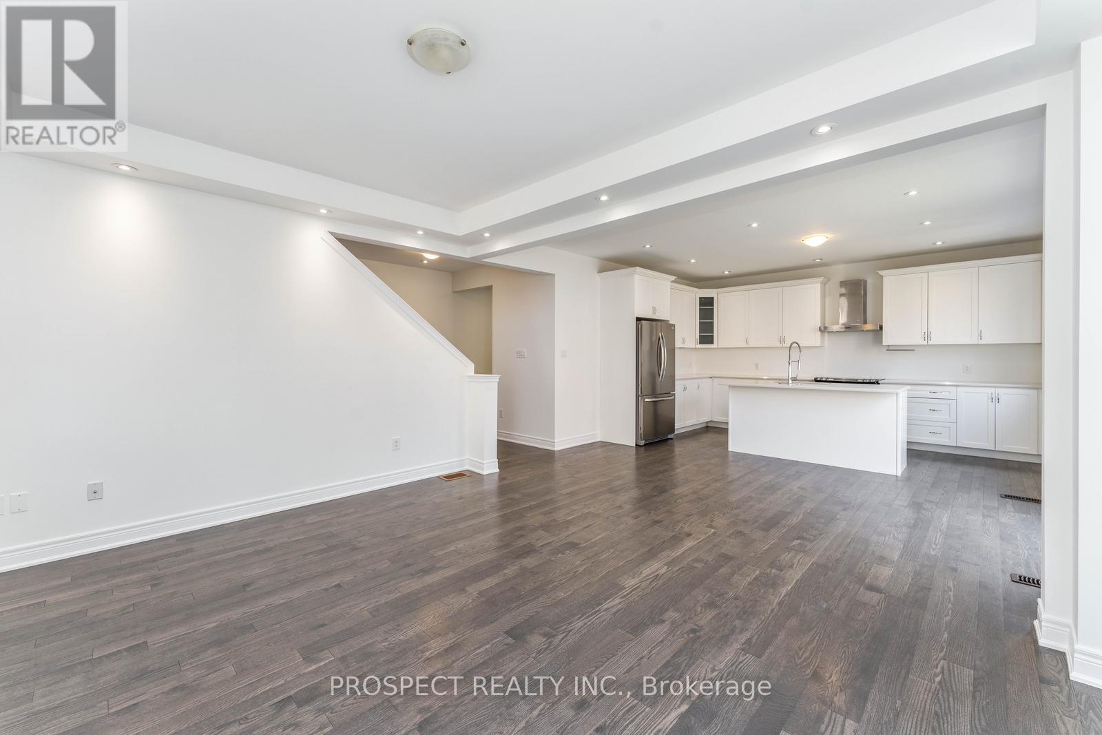 15 Lyle Way, Brampton, Ontario  L6X 5P8 - Photo 12 - W12710384