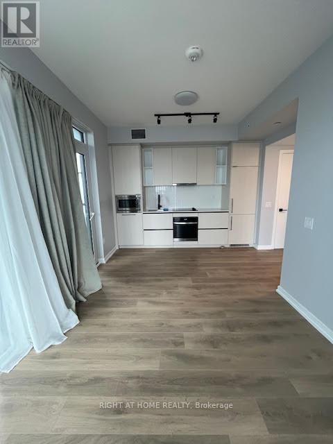 1504 - 10 GRAPHOPHONE GROVE, Toronto, Ontario