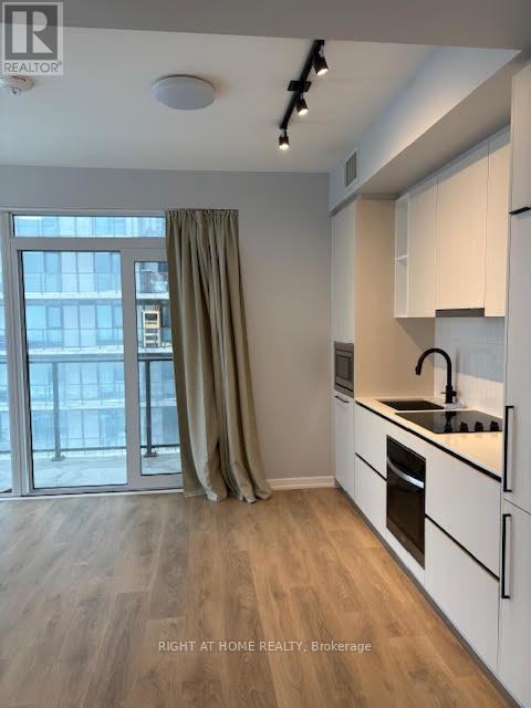 1504 - 10 Graphophone Grove, Toronto, Ontario  M6H 0E5 - Photo 2 - W12710402