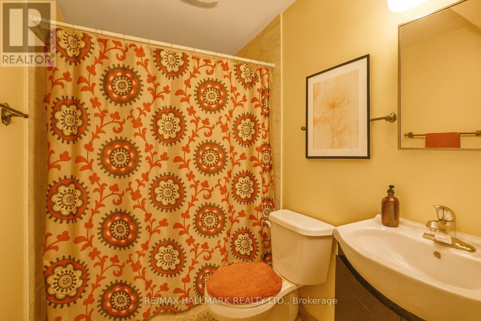 Lower - 2112 Truscott Drive, Mississauga, Ontario  L5J 2A6 - Photo 5 - W12710418