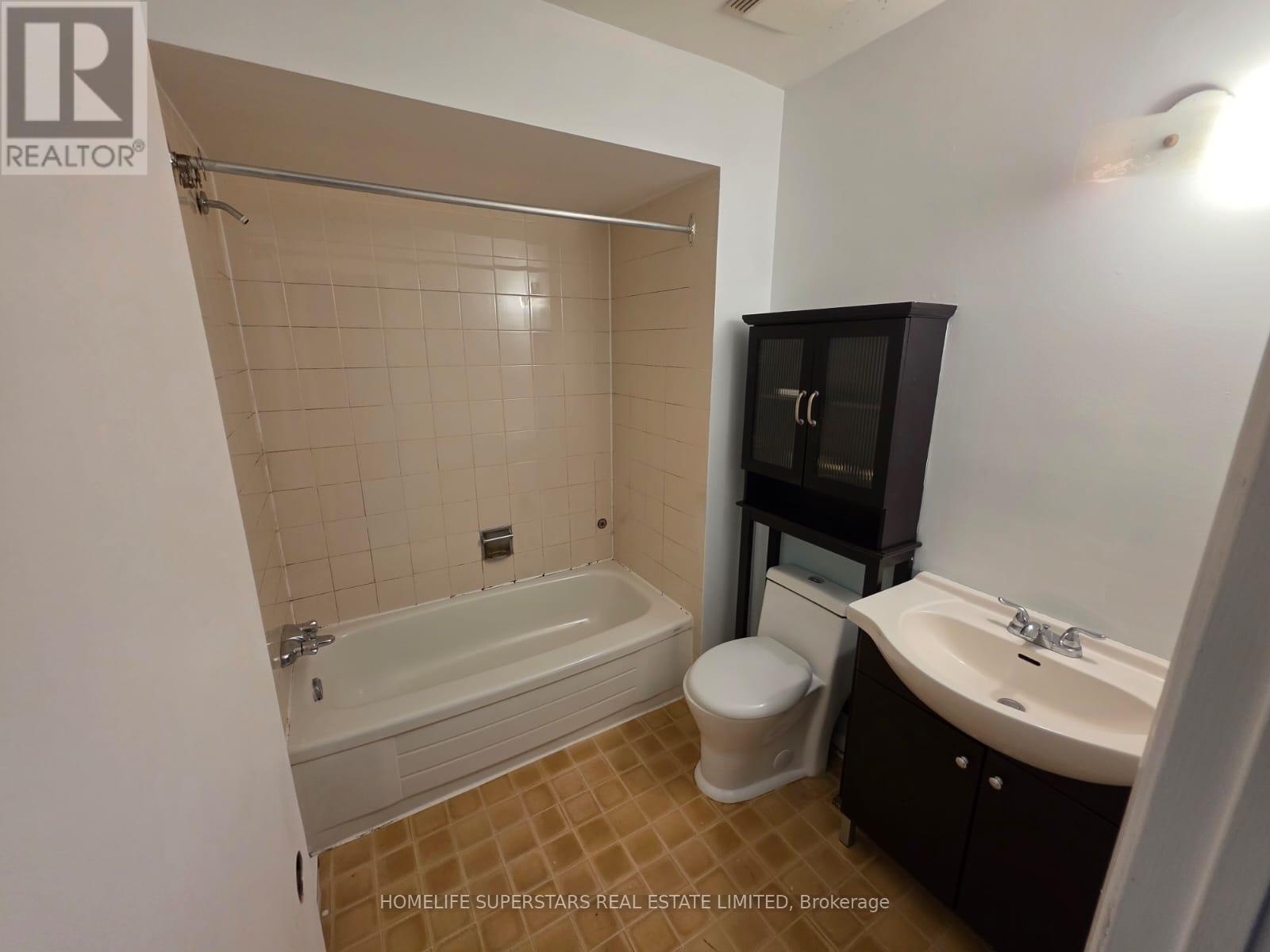 1843 Davenport Road, Toronto, Ontario  M6N 1B8 - Photo 10 - W12710484