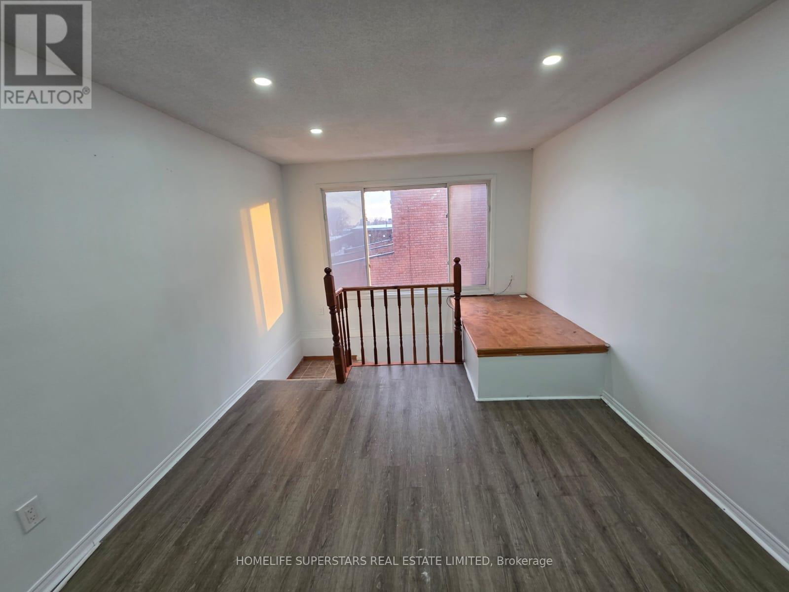 1843 Davenport Road, Toronto, Ontario  M6N 1B8 - Photo 7 - W12710484