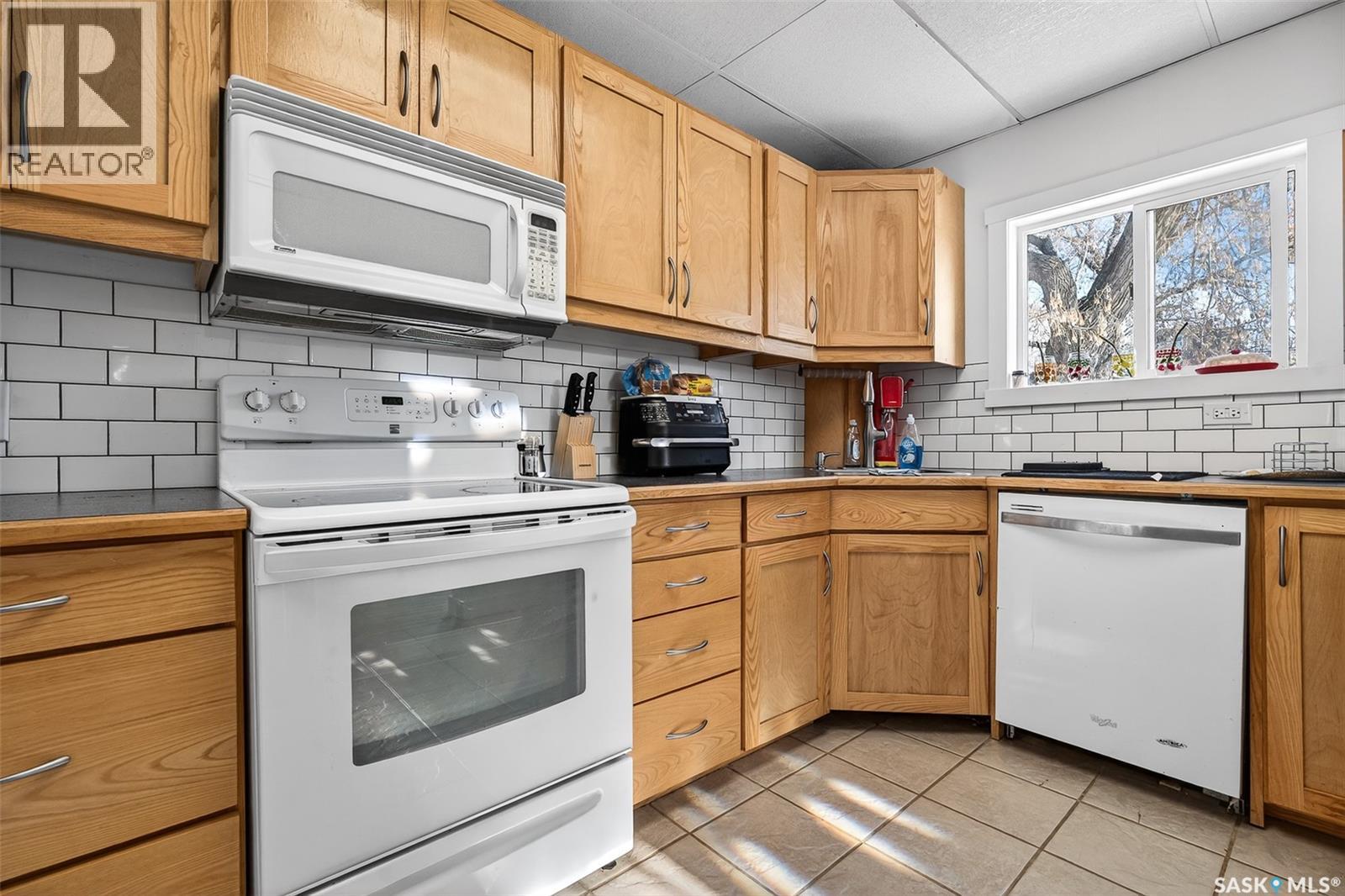 1117 Chestnut Avenue, Moose Jaw, Saskatchewan  S6H 1A9 - Photo 16 - SK027004