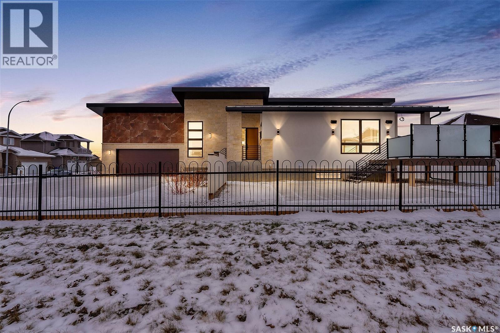 8267 Wascana Gardens POINT, Regina, Saskatchewan