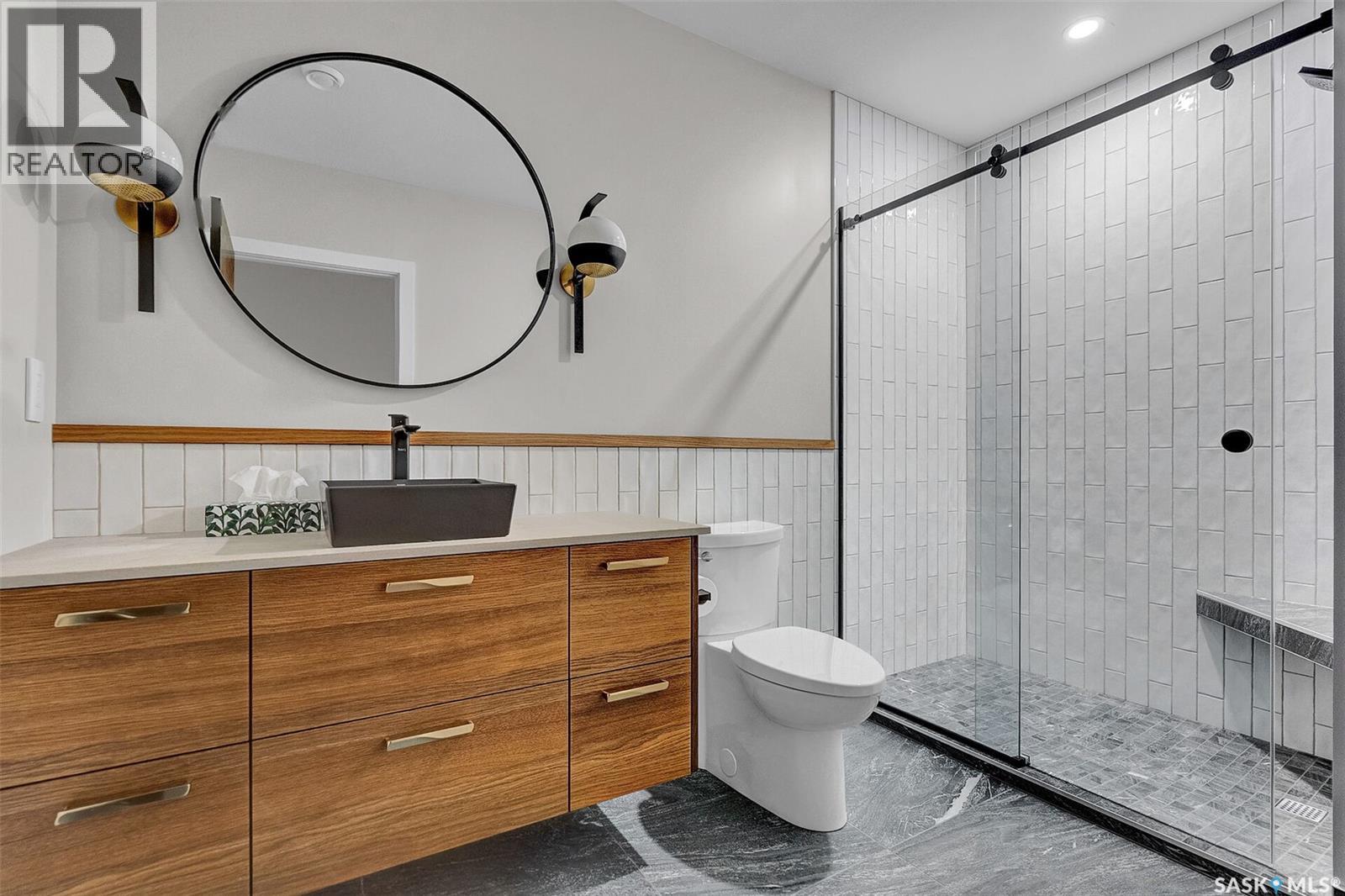 8267 Wascana Gardens Point, Regina, Saskatchewan  S4V 1G8 - Photo 40 - SK025134