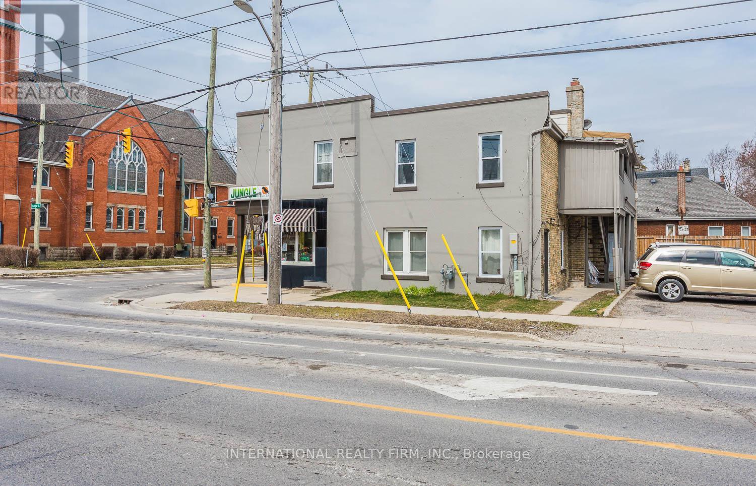 202 Egerton Street, London East, Ontario  N5Z 2G7 - Photo 1 - X12710248