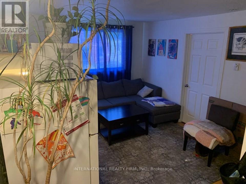 202 Egerton Street, London East, Ontario  N5Z 2G7 - Photo 5 - X12710248