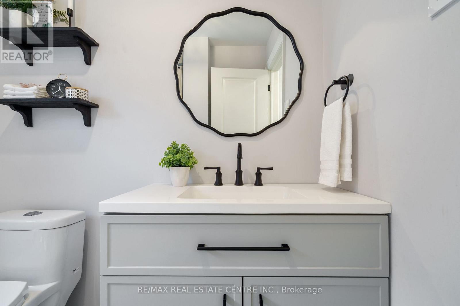 66 Ellington Avenue, Hamilton, Ontario  L8E 3T6 - Photo 33 - X12710350