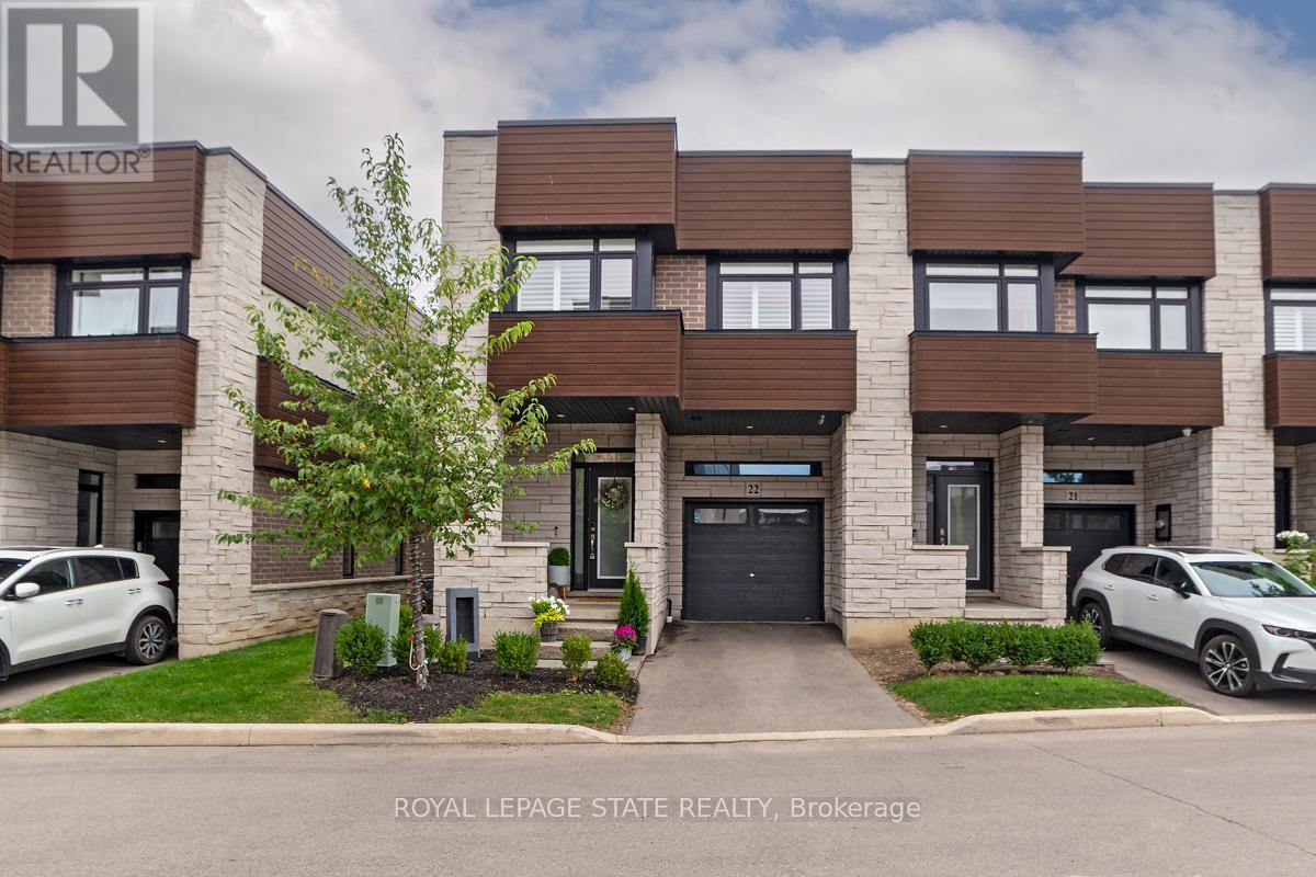 22 - 35 Midhurst Heights, Hamilton, Ontario  L8J 0K9 - Photo 1 - X12710466