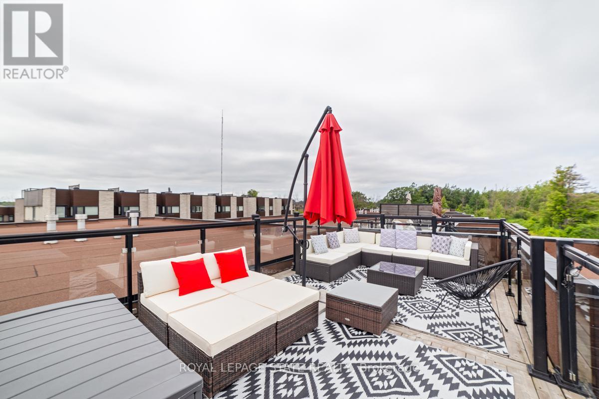 22 - 35 Midhurst Heights, Hamilton, Ontario  L8J 0K9 - Photo 28 - X12710466