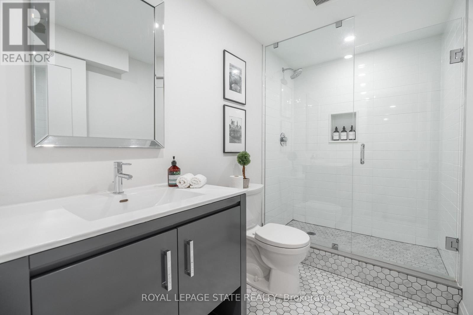 22 - 35 Midhurst Heights, Hamilton, Ontario  L8J 0K9 - Photo 34 - X12710466