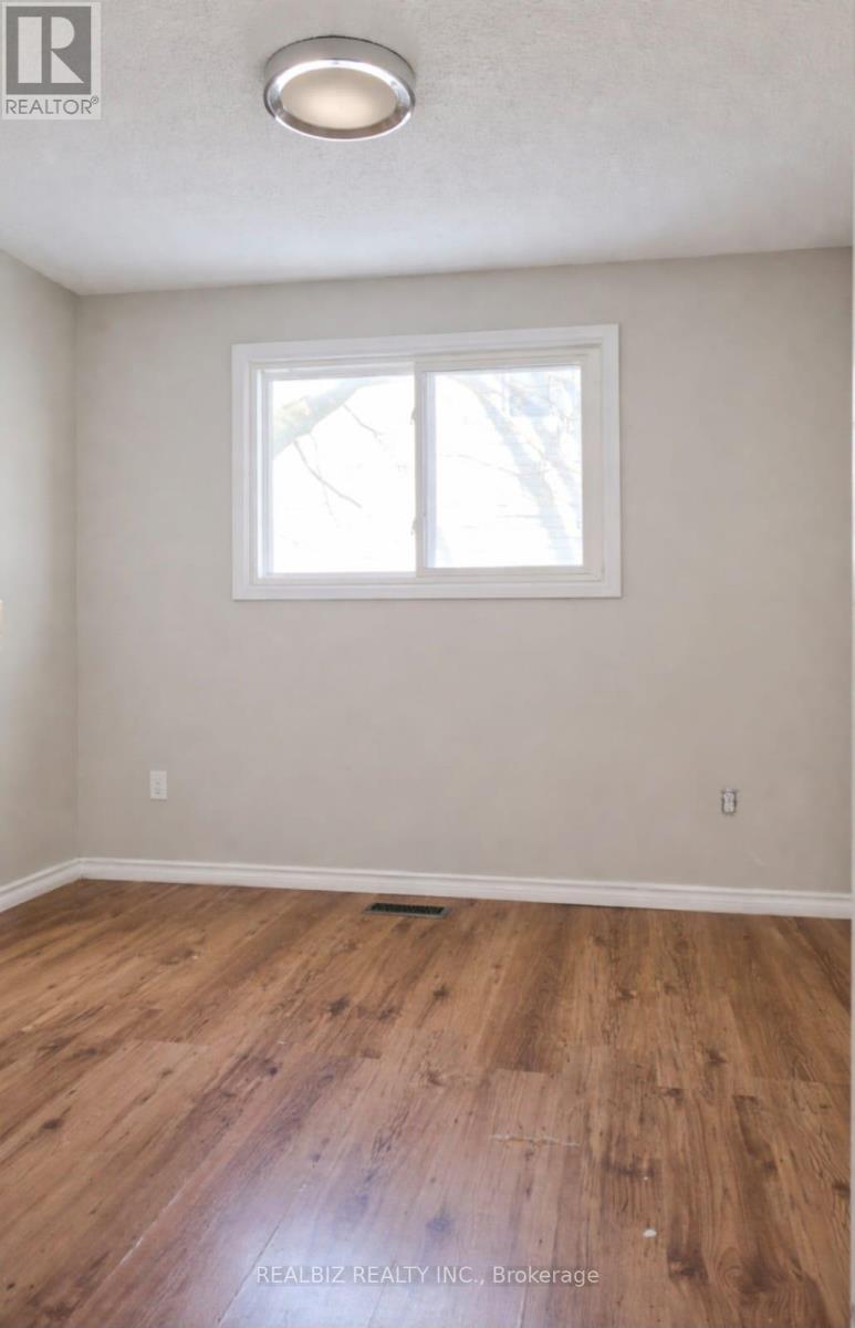 175 Napoli Court, Hamilton, Ontario  L9C 7A2 - Photo 11 - X12710488