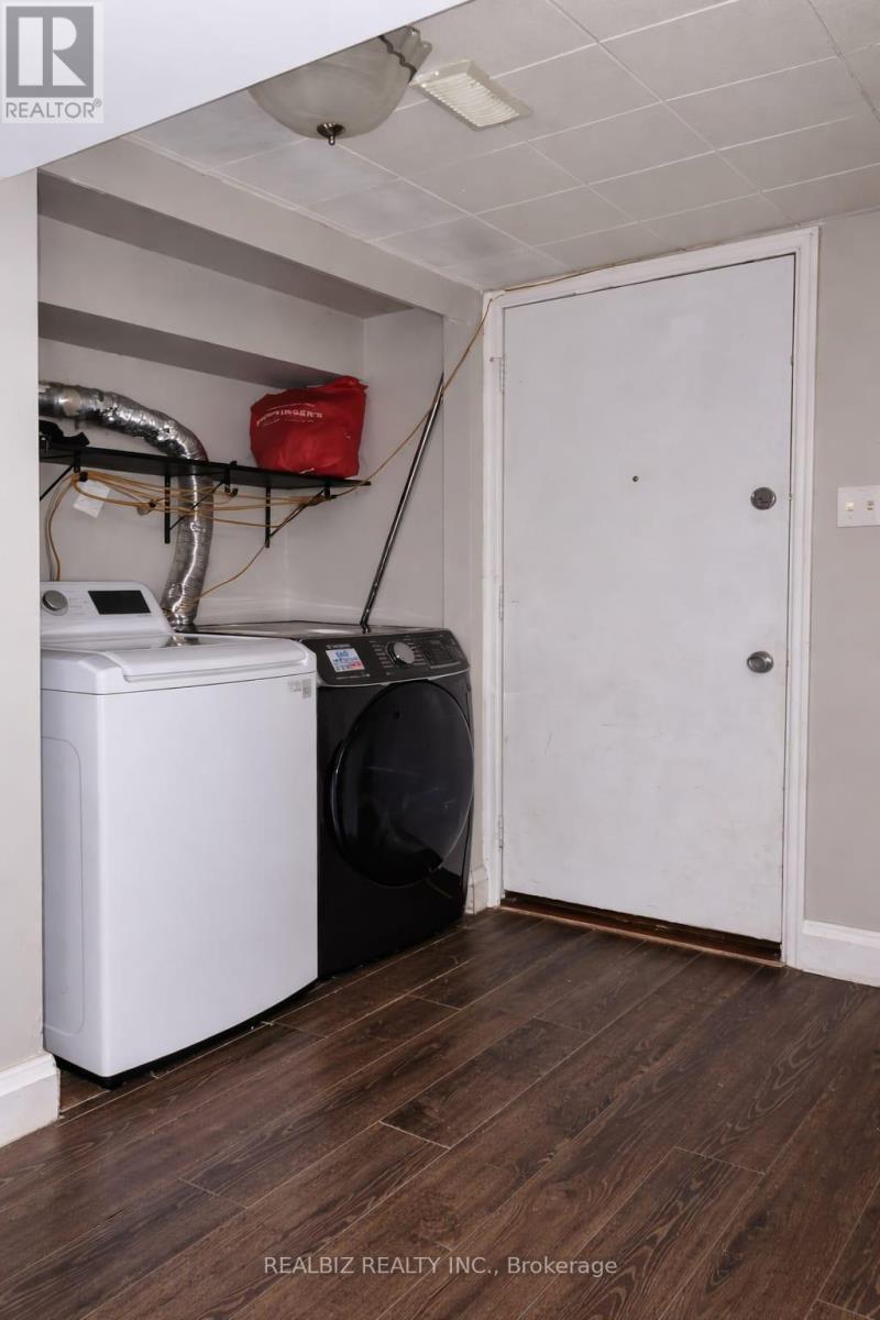 175 Napoli Court, Hamilton, Ontario  L9C 7A2 - Photo 7 - X12710488