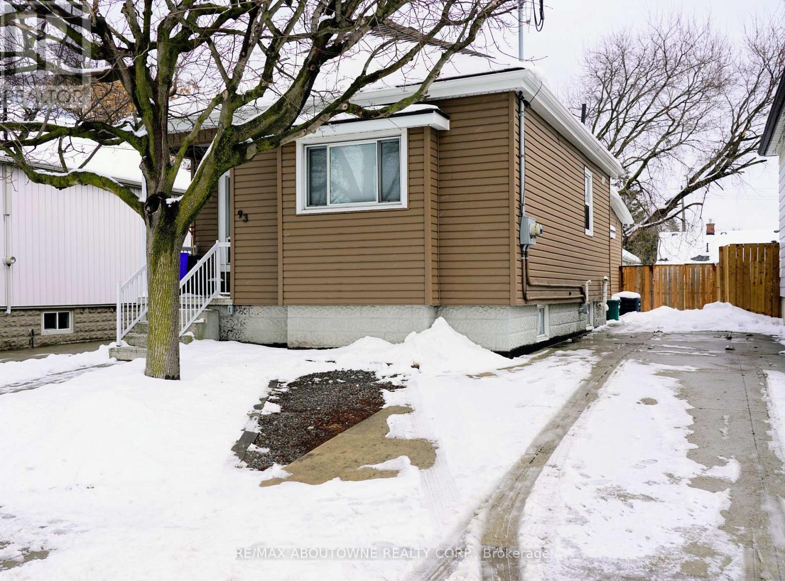 Lower - 93 East 31st Street, Hamilton, Ontario  L8V 3N9 - Photo 1 - X12710496