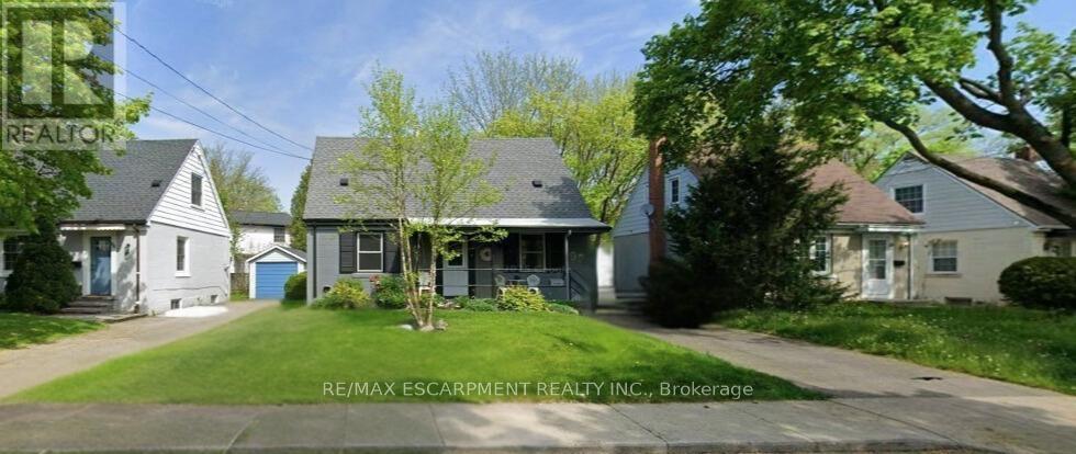 92 GARY AVENUE, Hamilton, Ontario