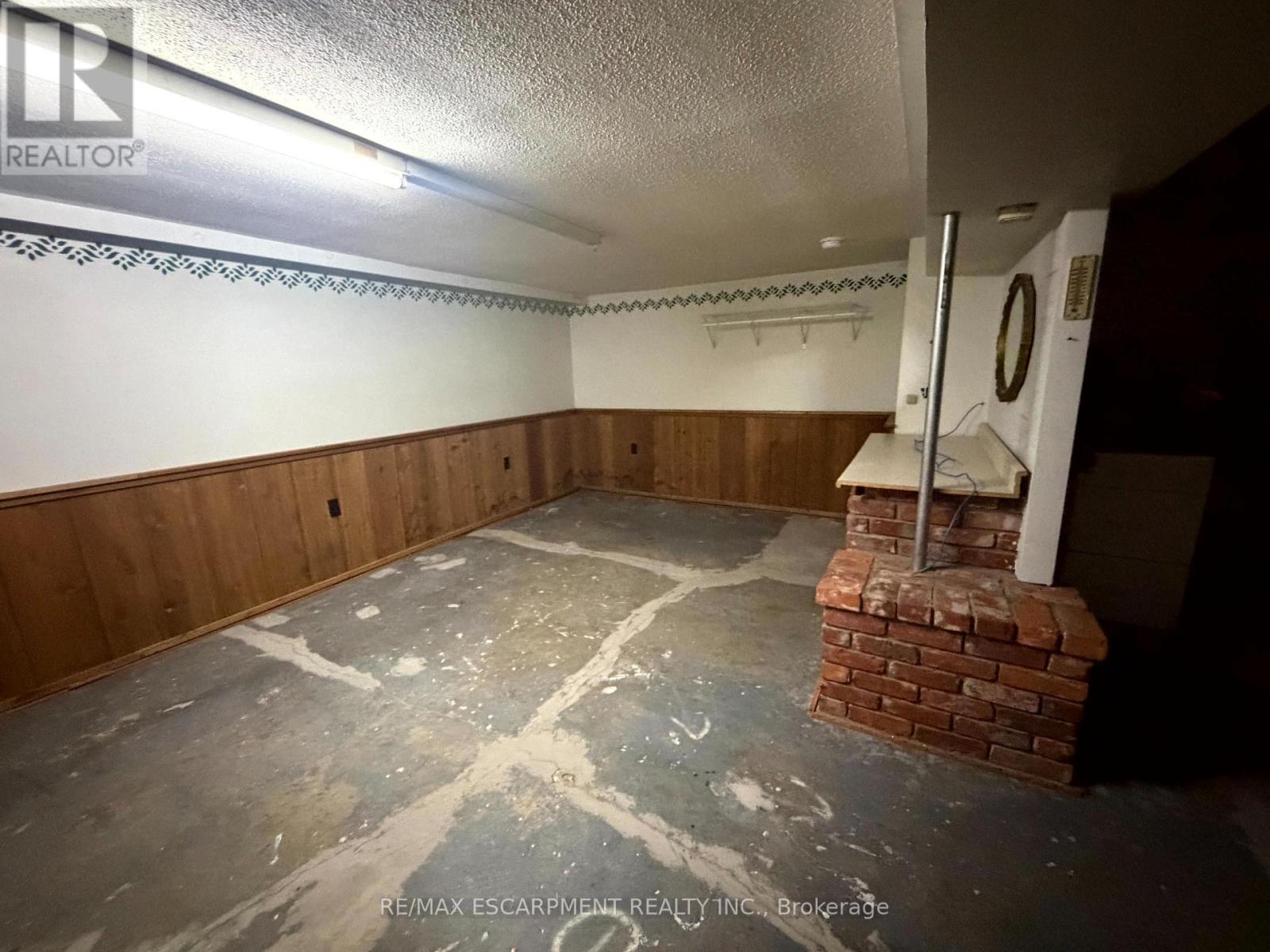 92 Gary Avenue, Hamilton, Ontario  L8S 1Y5 - Photo 25 - X12710528