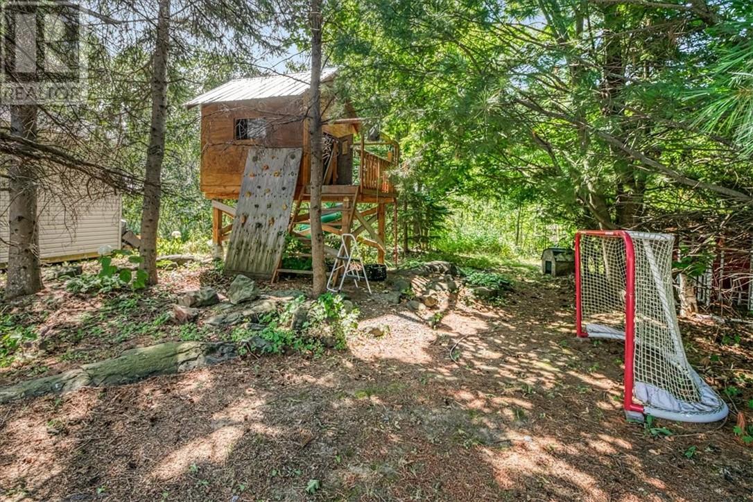 585 Moonrock Avenue, Sudbury, Ontario  P3E 5Z5 - Photo 11 - 2124198