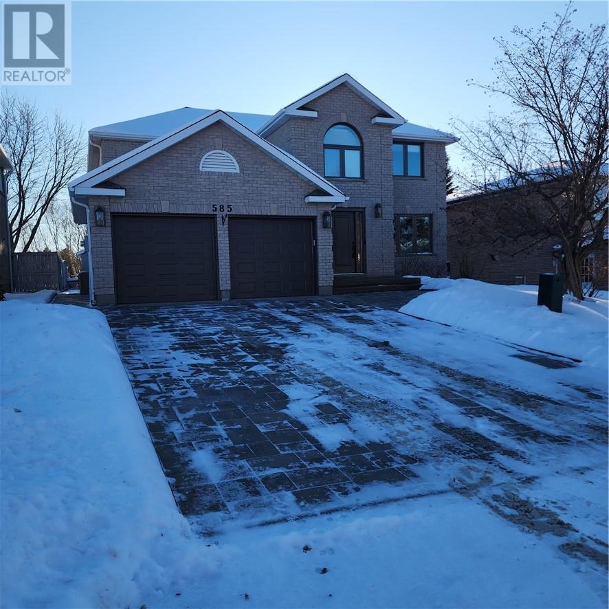 585 Moonrock Avenue, Sudbury, Ontario  P3E 5Z5 - Photo 3 - 2124198