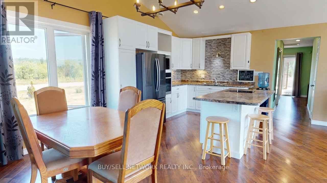 3435 Baseline Road, Otonabee-South Monaghan, Ontario  K0L 2G0 - Photo 7 - X12710638