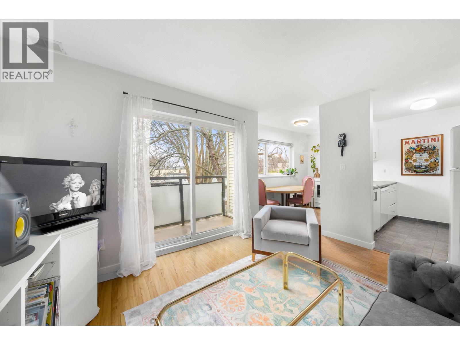 401 33 N Templeton Drive, Vancouver, British Columbia  V5L 3C9 - Photo 3 - R3080546