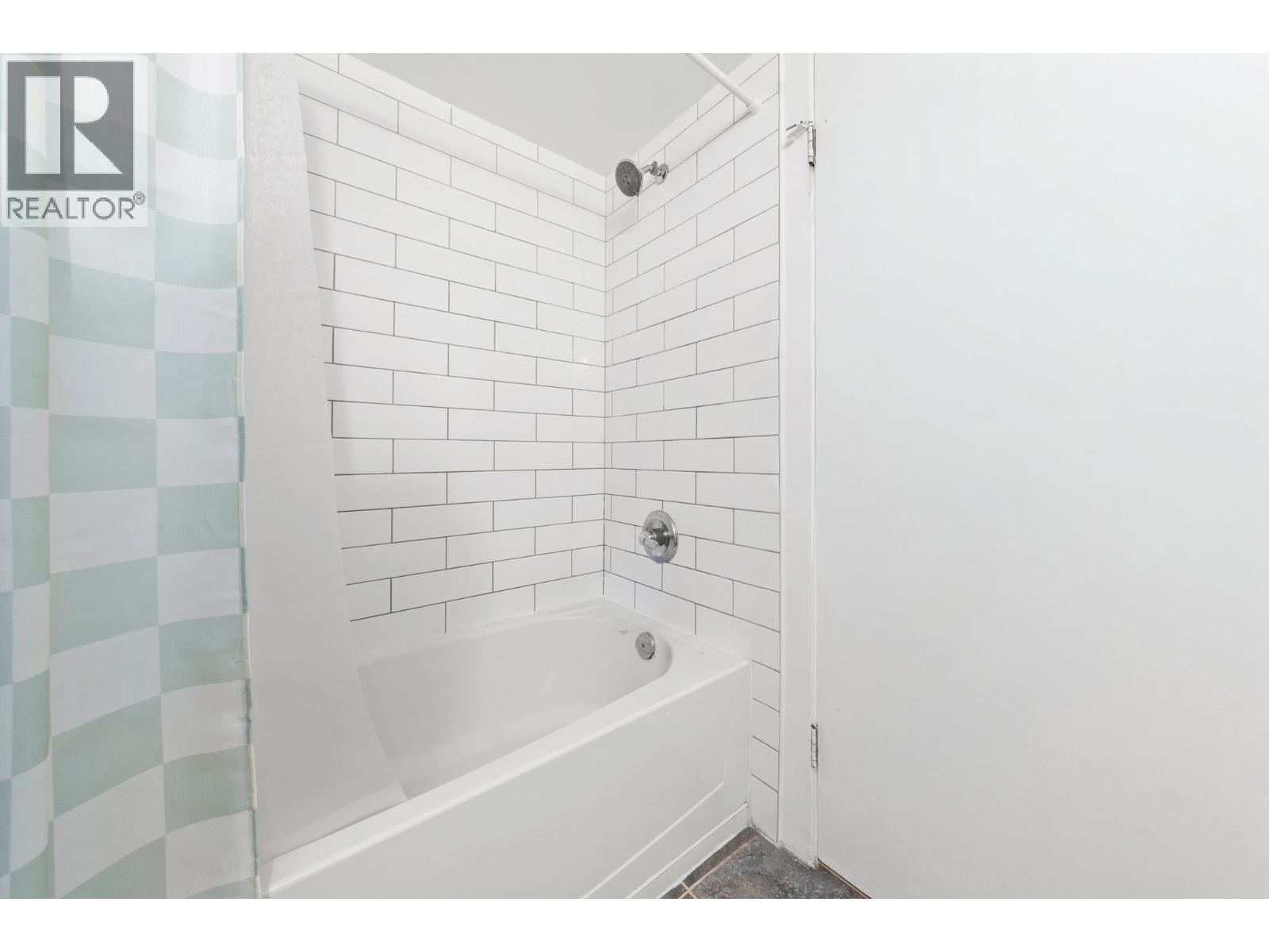 401 33 N Templeton Drive, Vancouver, British Columbia  V5L 3C9 - Photo 14 - R3080546