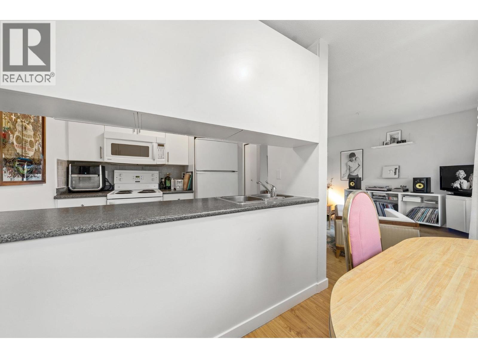 401 33 N Templeton Drive, Vancouver, British Columbia  V5L 3C9 - Photo 4 - R3080546