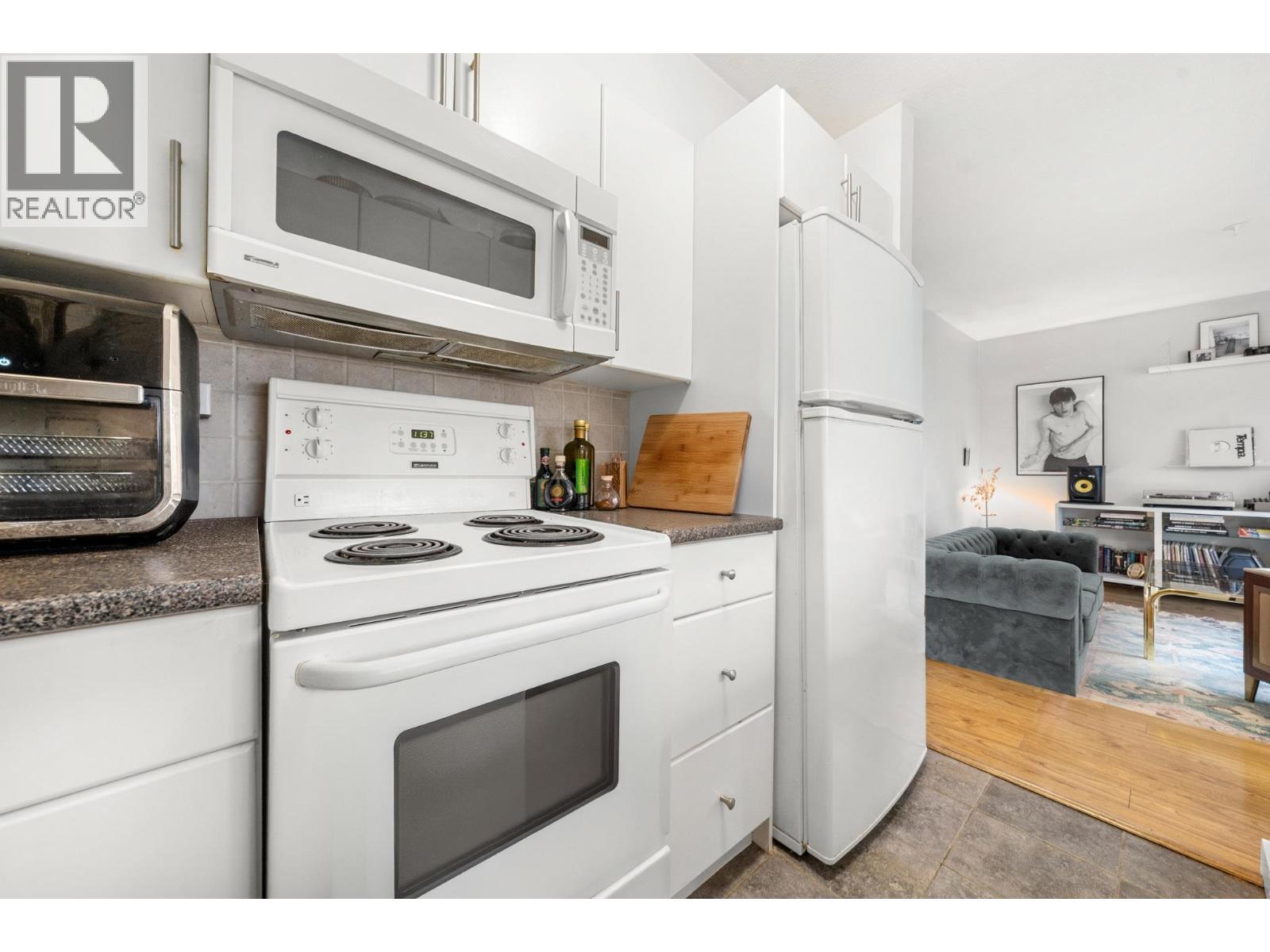 401 33 N Templeton Drive, Vancouver, British Columbia  V5L 3C9 - Photo 7 - R3080546