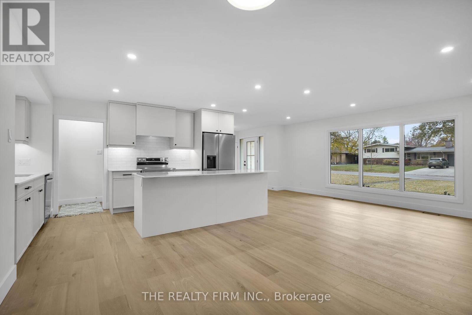 615 Santa Monica Road, London North (North O), Ontario  N6H 3W2 - Photo 13 - X12710548