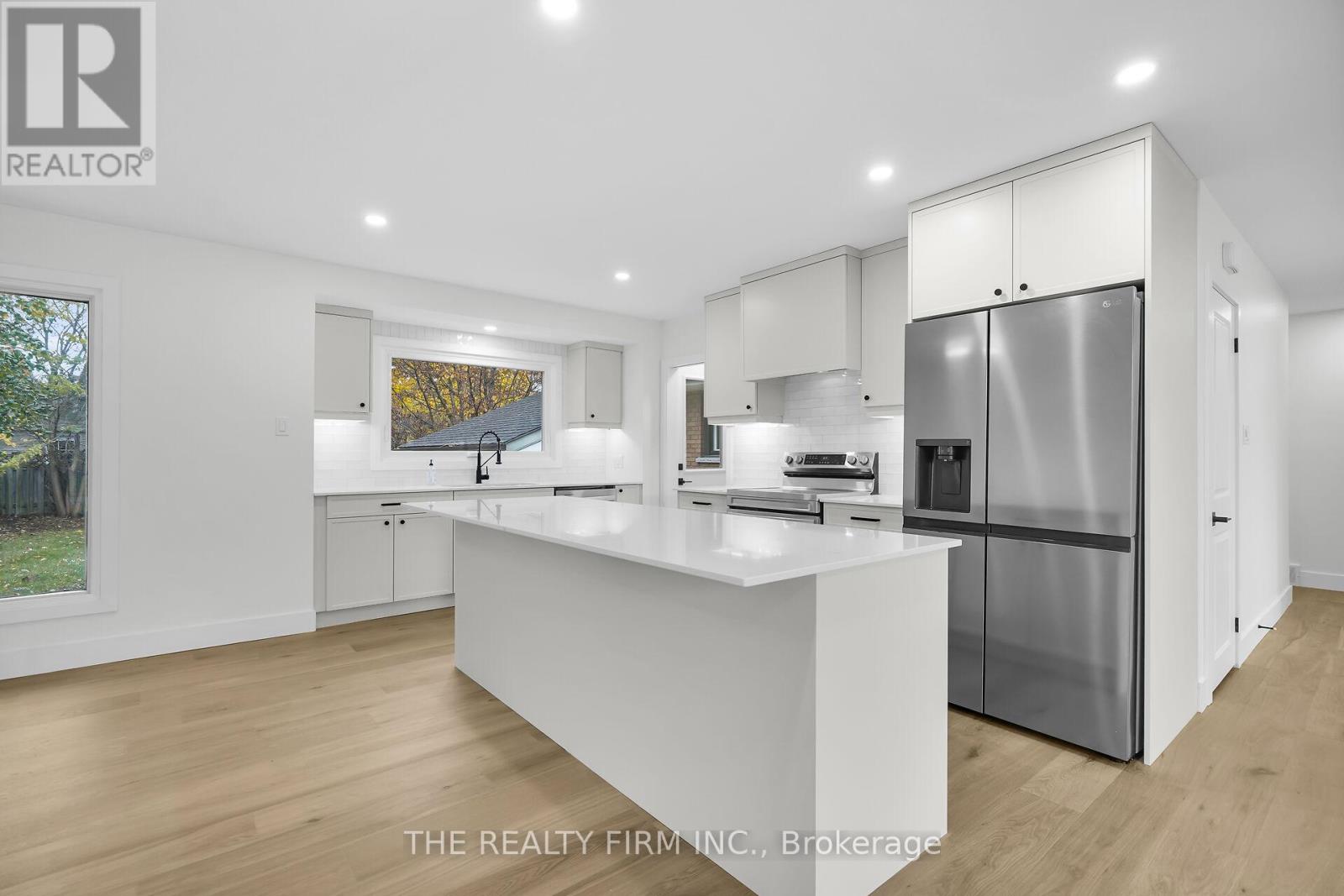 615 Santa Monica Road, London North (North O), Ontario  N6H 3W2 - Photo 15 - X12710548